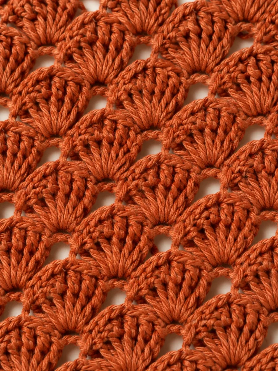 Shell Hair Scarf, close-up of the stitch