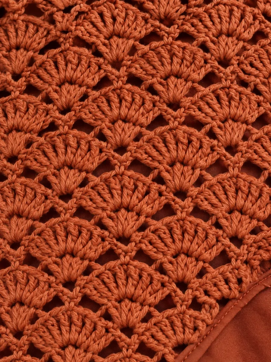 Shell Midi Skirt, close-up of the stitch